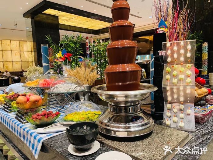北京希尔顿逸林酒店-逸轩西餐厅-自助餐厅图片