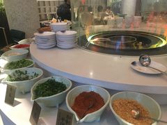 -三人行骨头王火锅(长寿店)