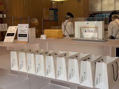 -银座仁志川·生吐司专门店(香港广场店)