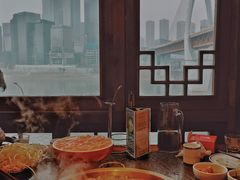 -小天鹅火锅·一线江景洪鼎旗舰店(洪崖洞店)