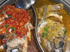 -阿瓦山寨·湘菜现炒·剁椒鱼头王(咸阳总店)