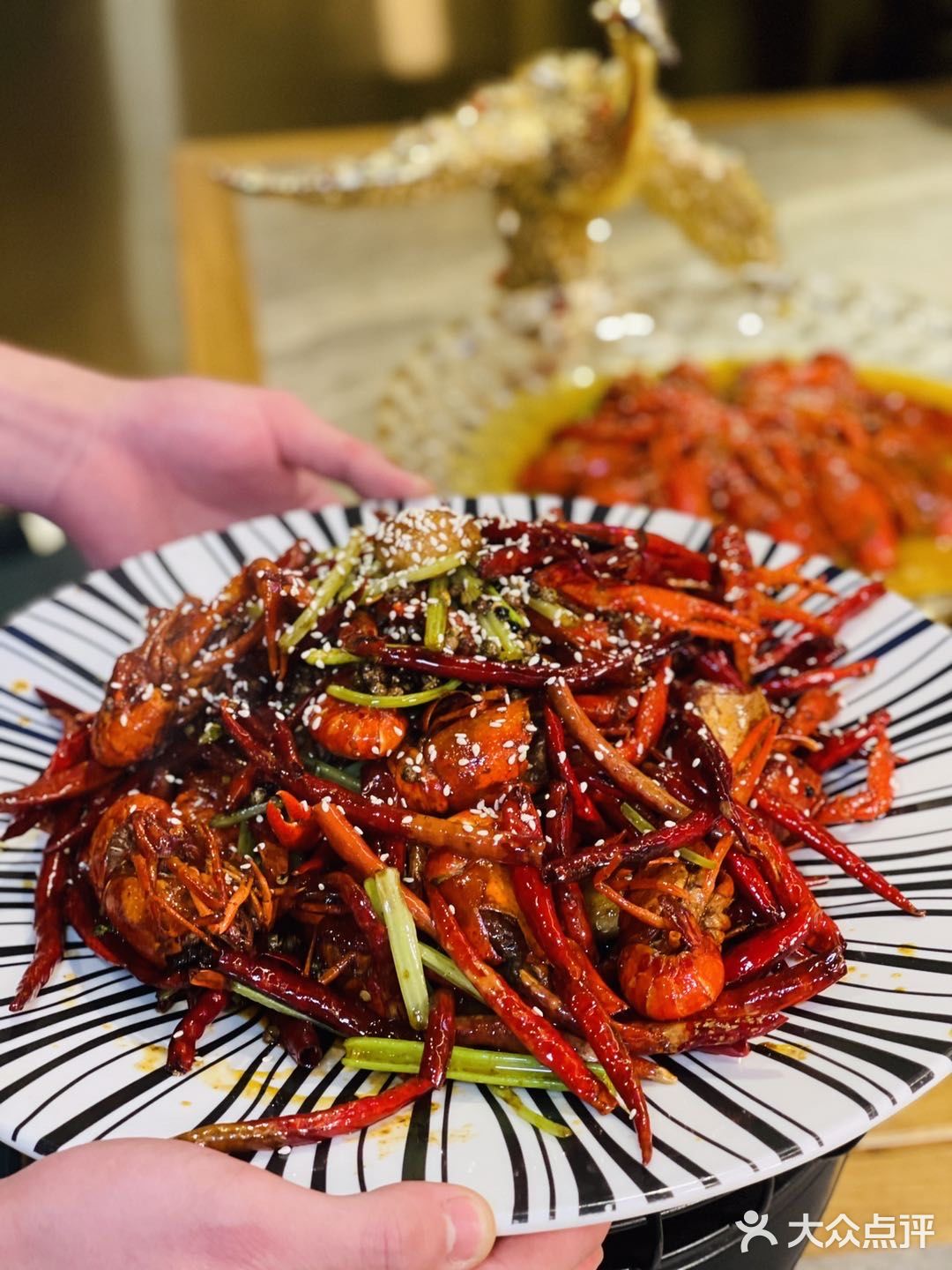 吃一次就爱上了的吃小龙虾神仙地