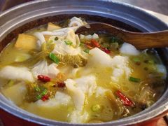 酸菜鱼小锅-周鱼小馆石锅酸菜鱼(活力汇店)