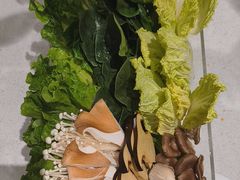 -红鼎豆捞·非遗鲍皇汤火锅(宝丰路店)