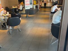 -麦当劳(红旗路店)