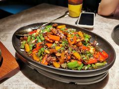 霸道尖椒肥肠-黄晓猫剁椒大鱼头(海岸城店)