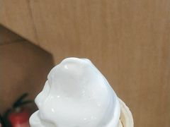 -麦当劳(展览路店)