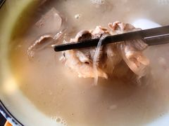 -刘记羊汤·烧饼夹肘子