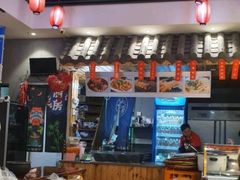 门面-爆炸头阿姨小四川正宗川味小吃(无任何分店)