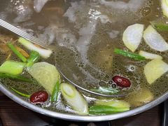 -乡土黄·鲜牛肉火锅·小龙虾(兴业街店)