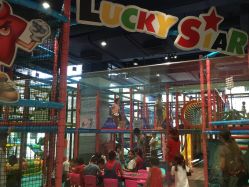 -LuckyStar幸运星家庭娱乐中心(东莞国贸店)