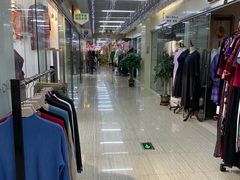-鲁邦国际风情街(麦世达韩国精品百货店)