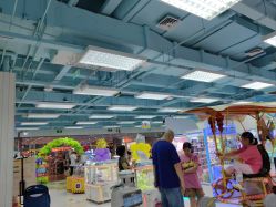 -莫莉幻想儿童乐园(青岛金茂湾店)