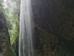 -龙水峡地缝景区