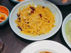 -川流不息·地道川菜·小龙虾(松东路店)