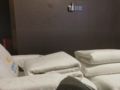 -优雅岁月足浴会所