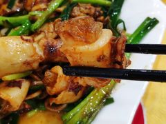 酱爆鱿鱼筒-双月饭店·20年老字号(新村店)