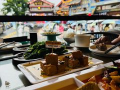 -隔壁老王·家常云南菜(花巷店)