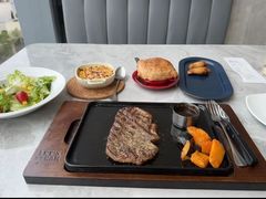 -必胜客(WOW中心城店)