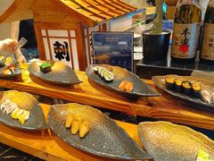 -广州万富希尔顿酒店·感趣自助餐厅·金秋蟹宴生蚝海鲜刺身