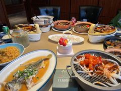 -八府香鸭·啫啫煲(华山路店)