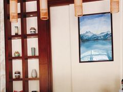 -腾冲洞山温泉村