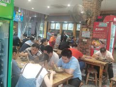 大堂-西环肥仔螺蛳粉(总店)