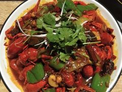 -虾弄弄海派小龙虾·牛羊蝎子火锅