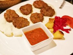 -Efes Turkish & Mediterranean Cuisine 艾菲斯餐厅(陆家嘴店)