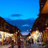 古城景区，欧洲游客很多