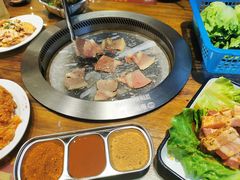 -三肥两瘦烤肉(鹿城店)