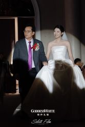 点击看大图 -GODDESS WHITE婚纱礼服(鹏城动力大厦店)