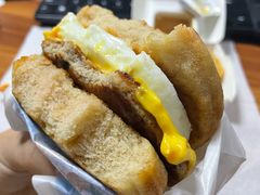 枫糖风味厚松饼猪柳蛋堡-麦当劳(领展中心城店)