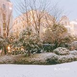 这里的夜景真的是特别美丽的呢  地理位置：