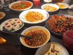 -麻六记(凤凰汇店)