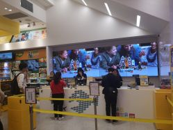 -乐高品牌旗舰店(人民广场店)
