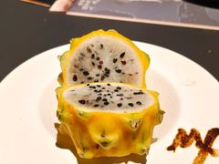 -雍容荟帝王蟹活龙虾展台自助(IFS黑金店)