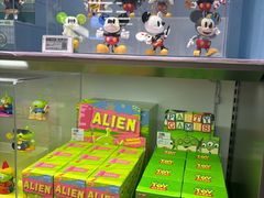 -泡泡玛特POPMART (北京超极合生汇店)