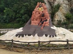 -彩色沙林风景区