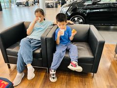 -天津波士信达奔驰4S店(卫津南路店)