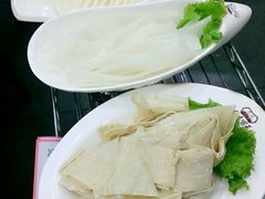 -亮健容天生蚝烧烤自助(交道口直营店)