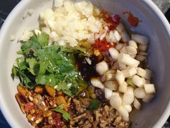 -热火朝天鲜切牛肉火锅(南强街巷店)