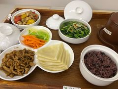 -雪梅月子中心(华侨城店)