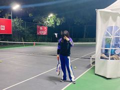 -快网网球俱乐部(徐汇爱建园店)