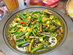 -有红鸡毛店·川菜(建设路店)