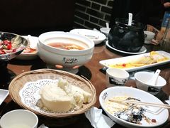 -东口码头·烧鸽子·鱼头泡饼·地方菜(金鹰悦城店)