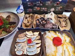 -芸山季·云南野生菌火锅(人民广场来福士店)