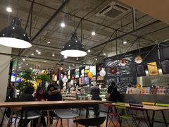 -LINE FRIENDS Garosu-gil Flagship Store