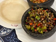 黑红三剁双拼-蝴蝶泉宾馆-中餐厅