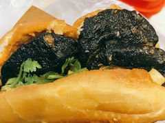 自黑豆腐荚膜-自黑豆夫·臭豆腐夹馍(四海唐人街店)